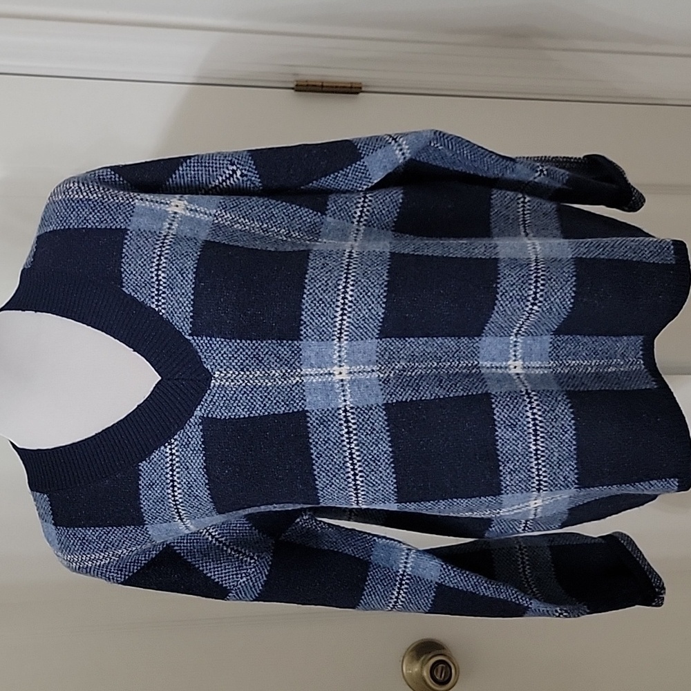 AnyBody Size S Blue and Gray Plaid Intarsia V-Neck Sweater, Exc. Used Condition
